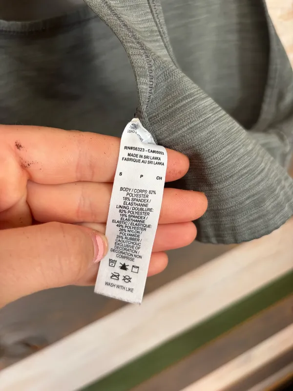 gray nike sports bra - Image 3