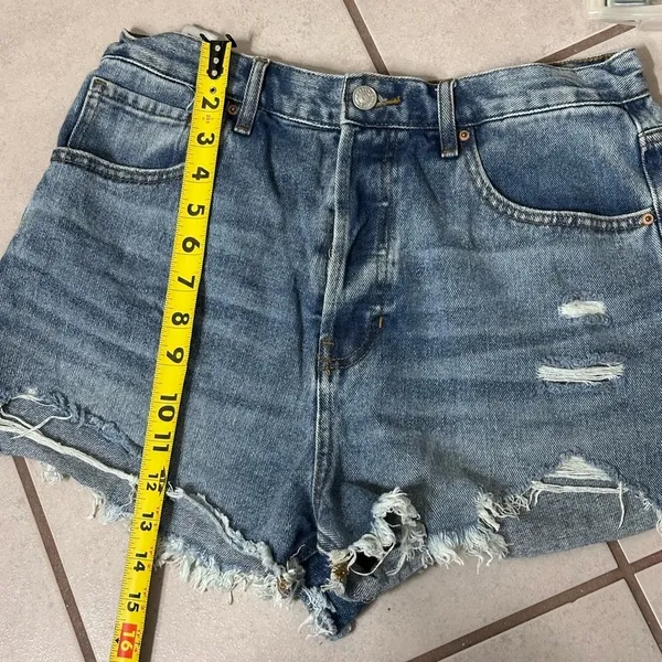 Pacsun Women‎ Denim Ripped Vintage High Rise Shorts size 29. - Image 8