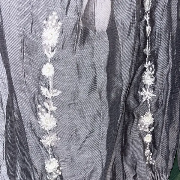 NEW Nick & Mo Anthropologie Elegant Floral embroidered boho top NWT - Image 3