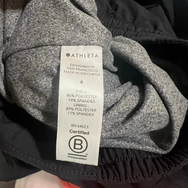Athleta Chelsea Cargo Lined Jogger Pants in black 6 - Image 7