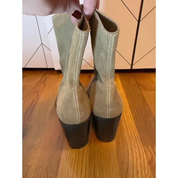 BP Surina Lea Women’s 10M Leather Suede Tan Chunky Block Heal Ankle Bootie Boots - Image 3