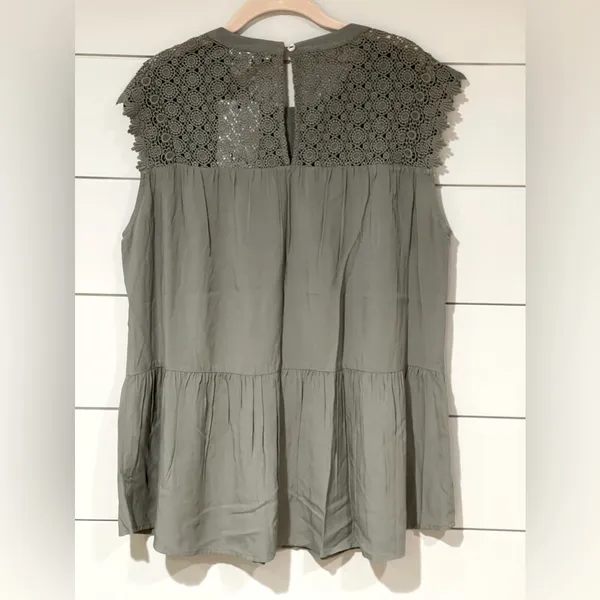 DR2 Olive Green Sleeveless Top with Lace and Ruffle Size 1X - Image 7