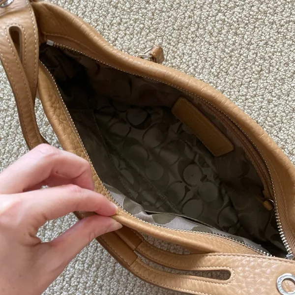 Coach Legacy East West Tassel Shoulder Handbag Vintage Leather J0693-F02188 Tan - Image 6