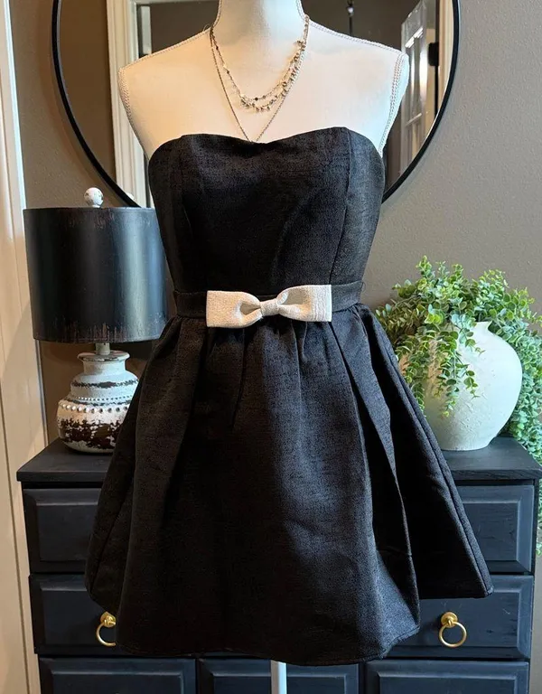 ALTAR'D STATE Black Strapless Mini Dress with Bow NWT Size Small - Image 2