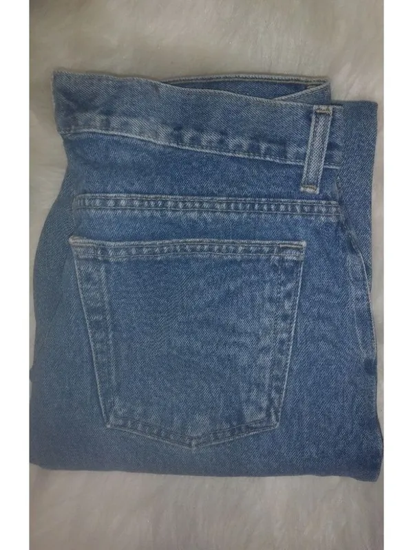 Old Navy 12 33 Medium Blue Mom Jeans - Image 2