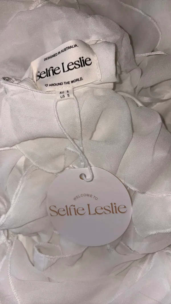 Santiago cut out Dress selfie Leslie - Image 5