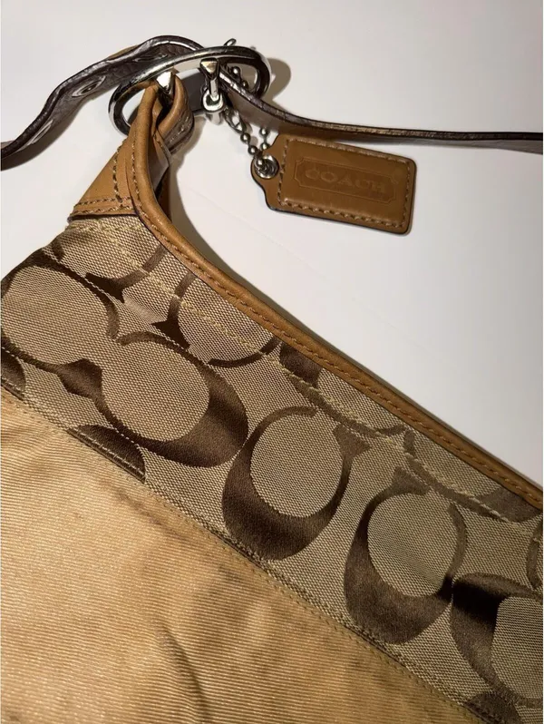 Coach Canvas Leather Tan Signature Shoulder Bag Handbag Purse medium - Image 6