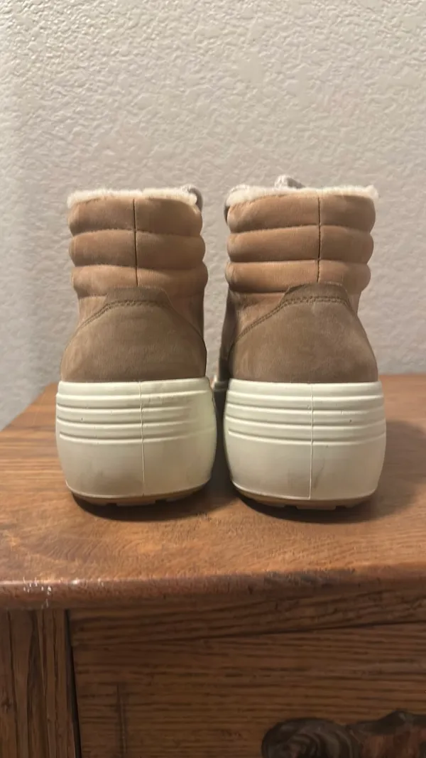 Ecco Women’s Sporty Boots Leather Tan Size 9.5 - Image 2
