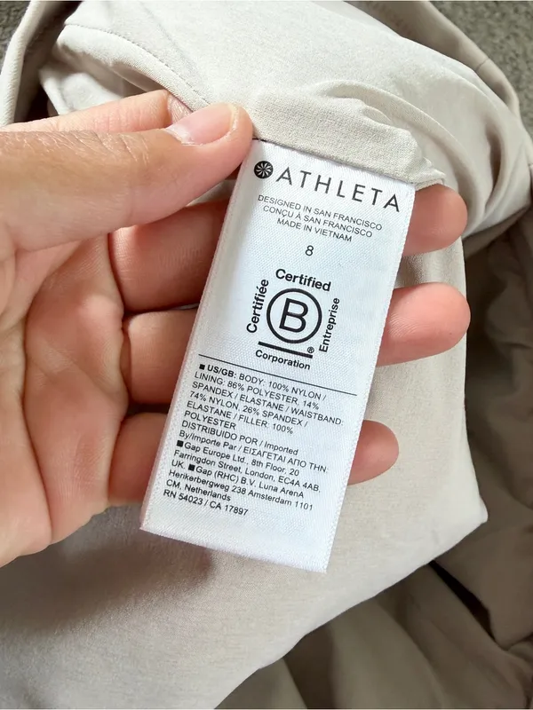 Athleta Women’s Apres Ski Quilted Shorts Puffer Insulated in Beige Chevron 8 - Image 8