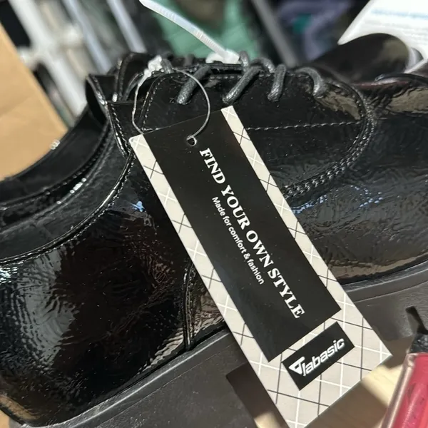 Black Oxford shoes block heel 2” lug like sole‎ size 8 NEW cushion insole - Image 5