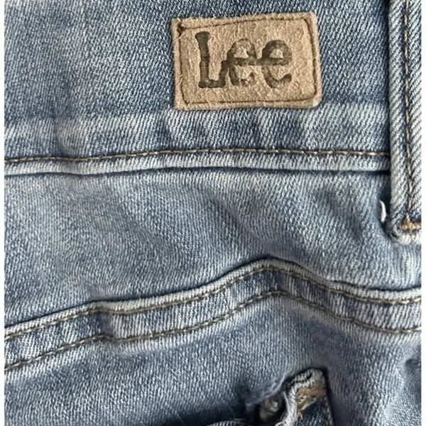 LEE Women Medium Relaxed Fit‎ Straight Leg Mid Rise Denim Blue Jeans Western - Image 5