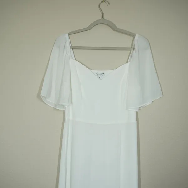 Baltic Born NEW Large Sierra Sweetheart Maxi Dress White Flutter Sleeve Bridal - Image 2