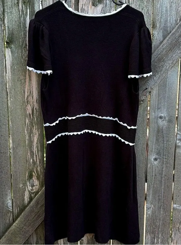 NWT Express Puff Sleeve Scallop Trim Sweater Dress Black White Size XL - Image 9