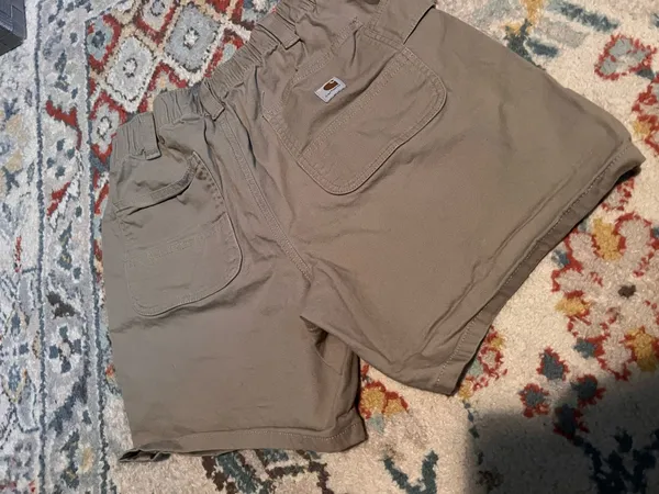 Women’s Carhartt shorts  - Image 2