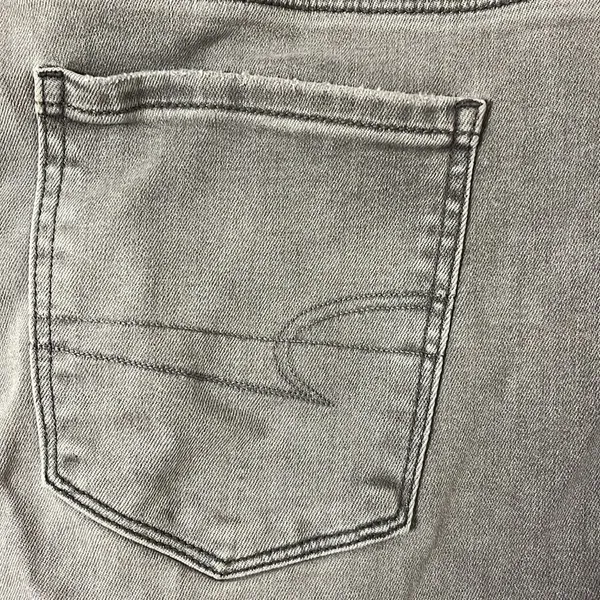 American Eagle hi-rise Jegging Grey distressed jeans. - Image 4
