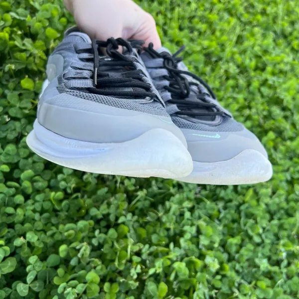 Nike Air Max Axis Low Grey Woman’s Comfy Running Sports Outdoor Shoes Size 8 - Image 3