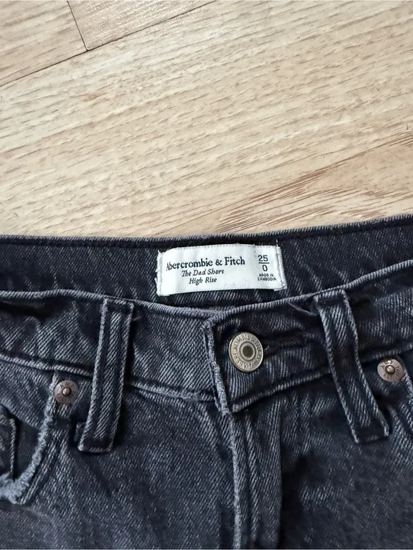 Abercrombie and Fitch The Dad High Rise Shorts Washed Black Size 25 - Image 2