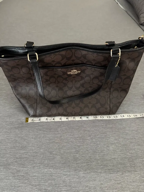 Coach messenger bag excellent condition with dust bag - Image 2