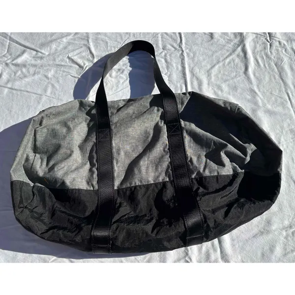 Lucy Athletics Duffel Grey Textured Shoulder‎ Strap Zip Unisex Size Medium - Image 7