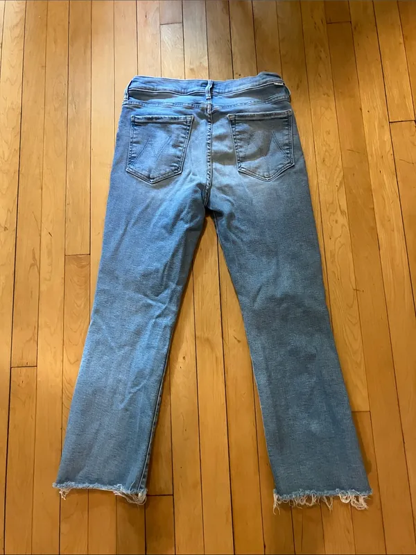 Mother the Insider Crop Step Fray Jeans in Limited Edition Size 31 - Image 14