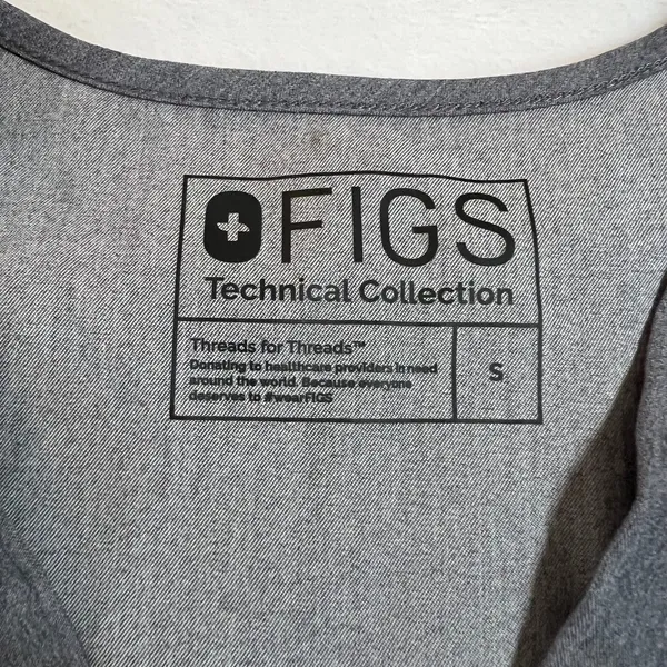 FIGS Technical Collection V-Neck Casma Three-Pocket Scrub Top Size S Uniform - Image 4