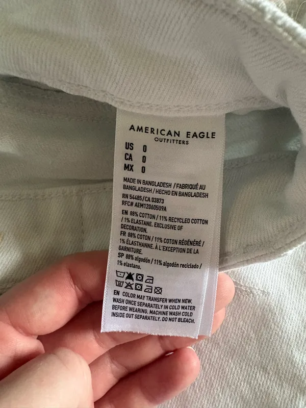 White American Eagle Jean Shorts - Image 3