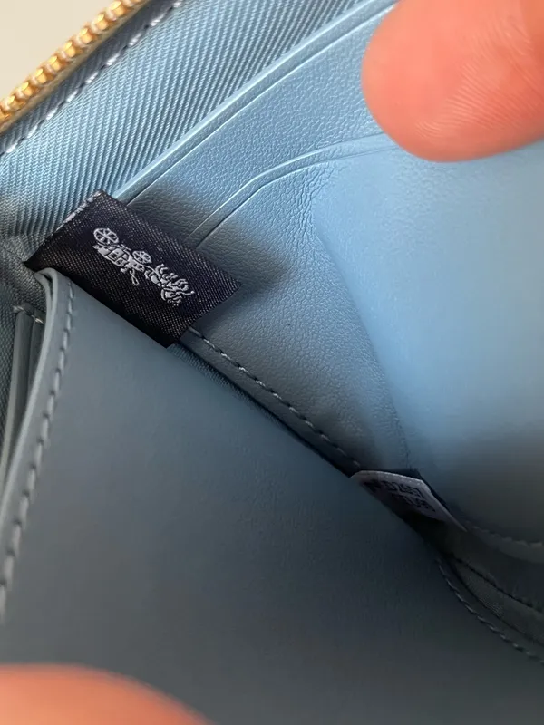 Coach Small Corner Zip Wallet  - Image 6