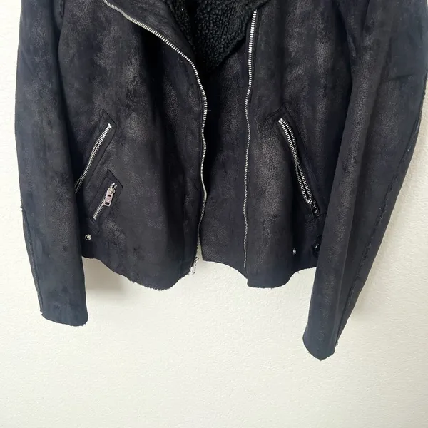 [American Eagle Outfitters] Black Shearling Faux Suede Moto Jacket Size Medium M - Image 7