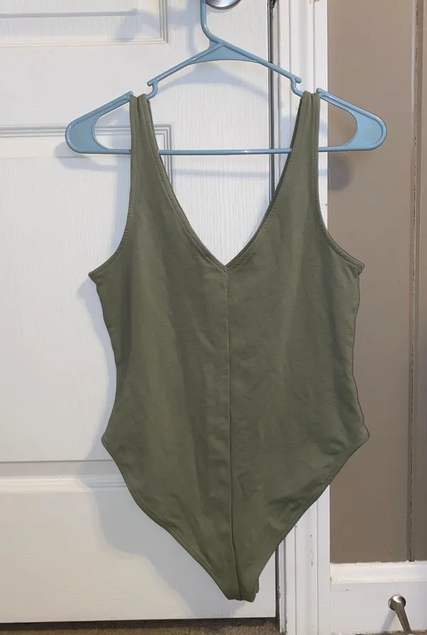 Green Forever21 Bodysuit With Clasp - Image 4