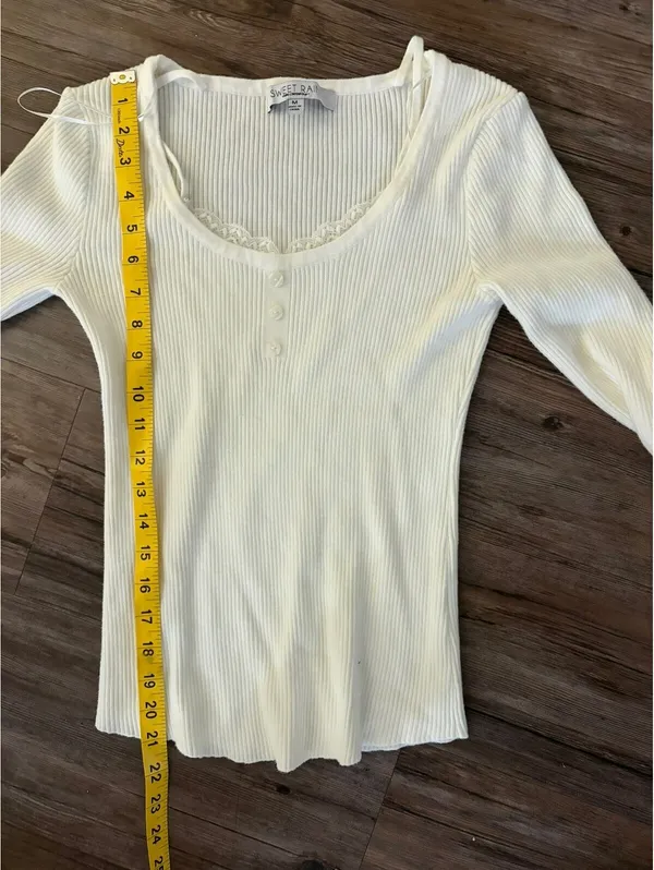 Sweet Rain Women’s White Lace Trim Henley Long Sleeve Top M - Image 4