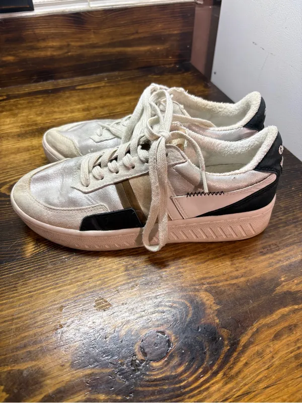Gola Sneakers Size 8 White - Image 2