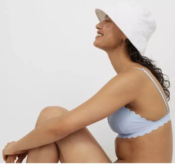 H&M Scallop Shape Bikini Top - Image 2
