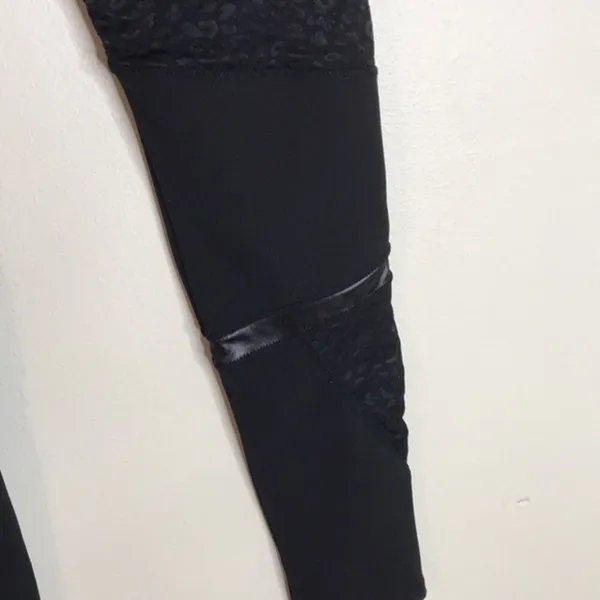 BSP‎ Ladies black athletic workout leggings size large - Image 10