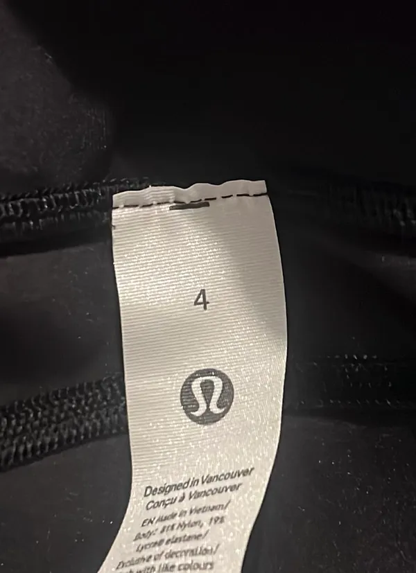 Lululemon SHR Nulu Flared Pant Regular - Image 5