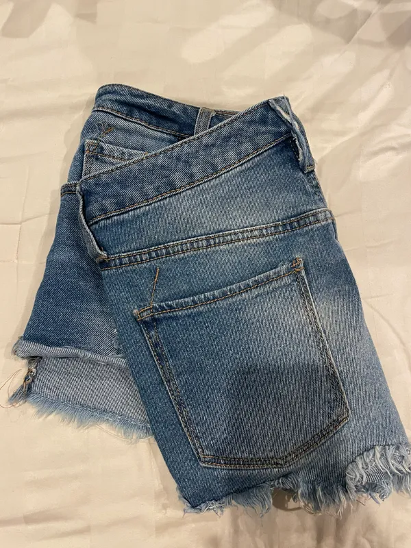 Mossimo Supply Co jean shorts - Image 3