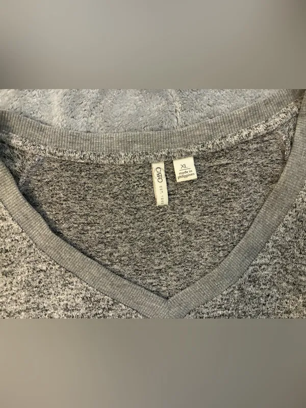 Women’s Cato Brand Soft V-Neck Long Sleeve Tunic - Gray Size X-LARGE - Image 2