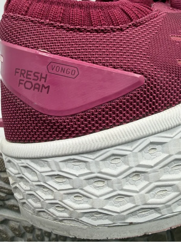 New Balance Fresh Foam Vongo v4 Womens 10 B Burgundy Stability Running Shoes - Image 7