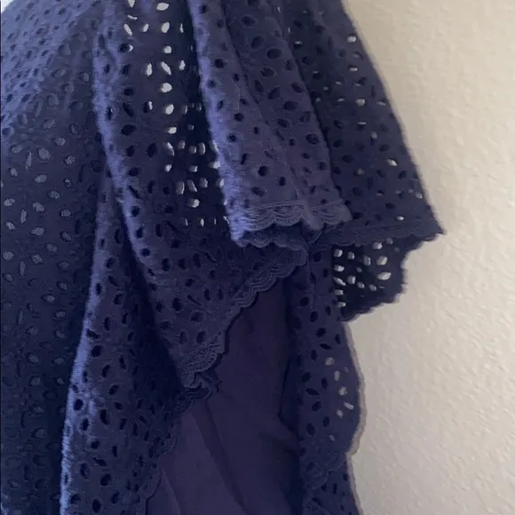 5/$30 🎈 Codexmode women’s XS navy blue ruffle‎ eyelet blouse - Image 5