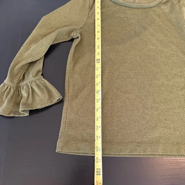 J crew pea green shimmery Gold Ruffle‎ Sleeve Top size medium - Image 2