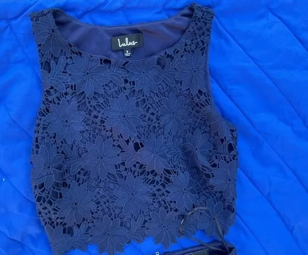 Lulus Navy Blue Floral Lace Two-Piece Set Size S - Image 4