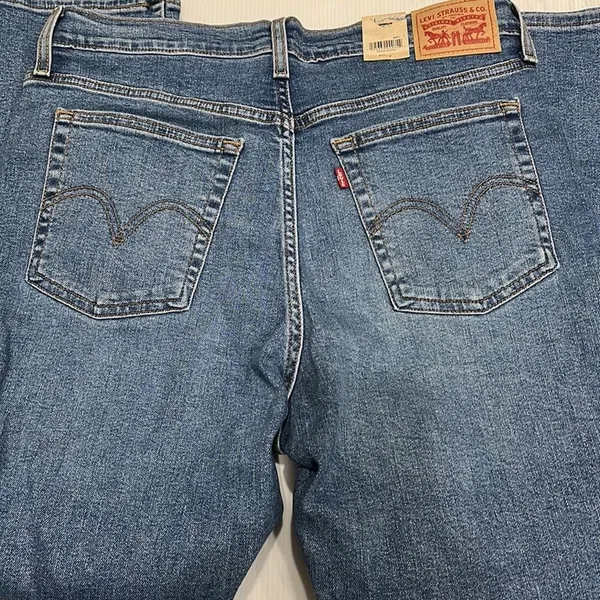 Levi's Wedgie Straight Stretch Denim Jeans 32 x 28 High Rise Cropped Distressed - Image 2