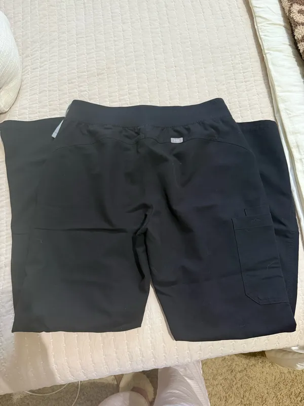 FIGS Cade Cargo Scrub Pants Black - Image 2