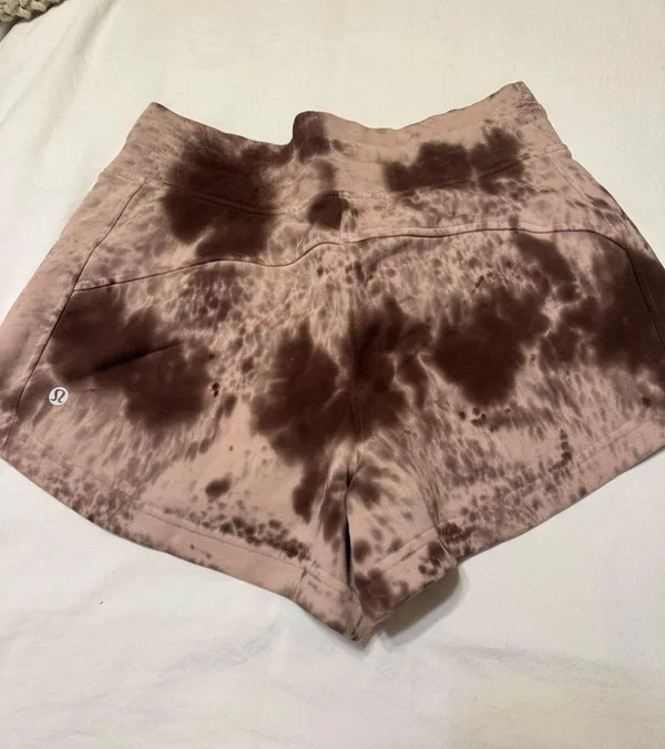 Lululemon Inner Glow High-Rise Shorts 3" - Image 2