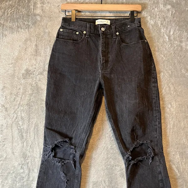 Abercrombie & Fitch High Rise Mom Jeans Size 26 Regular‎ Black Distressed - Image 2