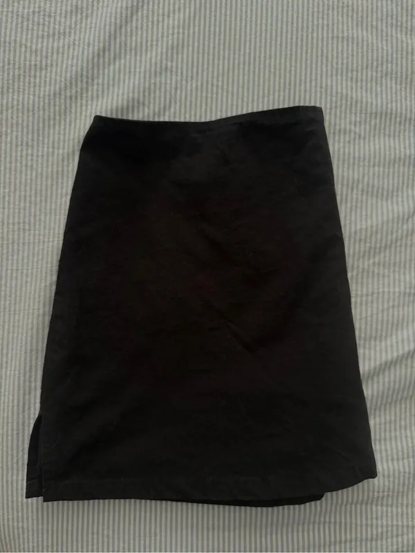 Princess Polly Black Skirt with Shorts Size 10 - Image 3