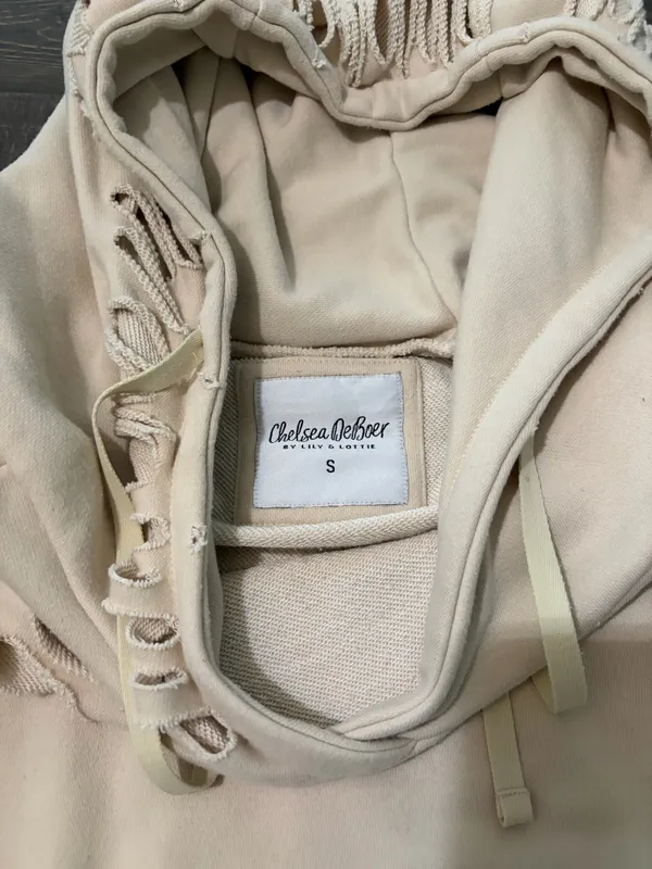 Chelsea DeBoer by Lily & Lottie Distressed Hoodie Women’s S Cream Pullover - Image 3