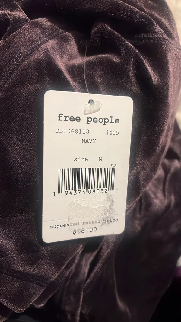 Free People - NWT -Valerie Navy Velvet Short Sleeve Tee- Sz Medium - Image 4