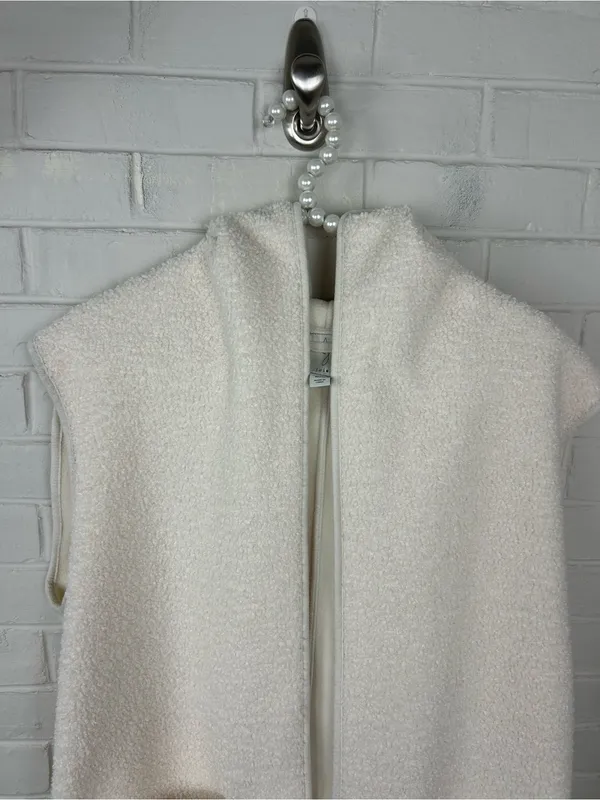 Joie Cream Sherpa Teddy Knit Hooded Long Line Vest Size M - Image 3