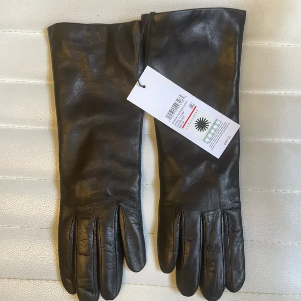 UGG Nixie Leather Gloves Cashmere Lined Black New With Tags Ultra Soft Medium - Image 4