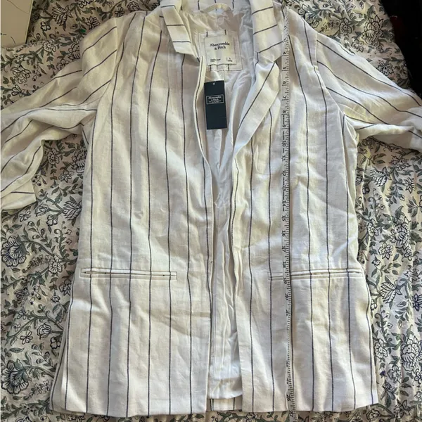 New Abercrombie & Fitch Linen blend Striped Blazer small white black pinstripe - Image 13